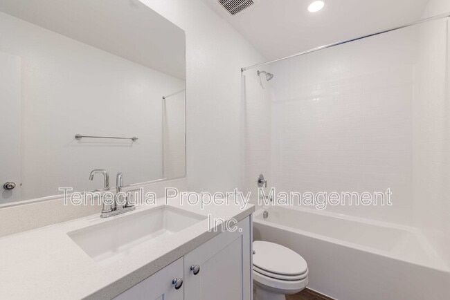 Building Photo - 29243 Victoria Bch Blvd