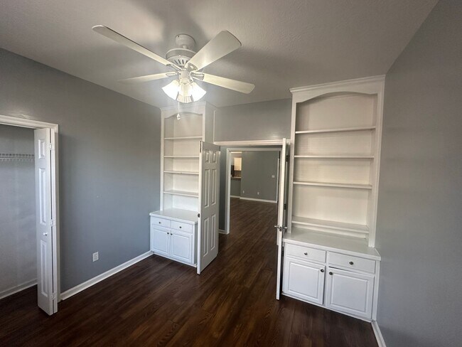 Building Photo - Beautiful 5 BR, 2.5 BA Home in Columbia County!