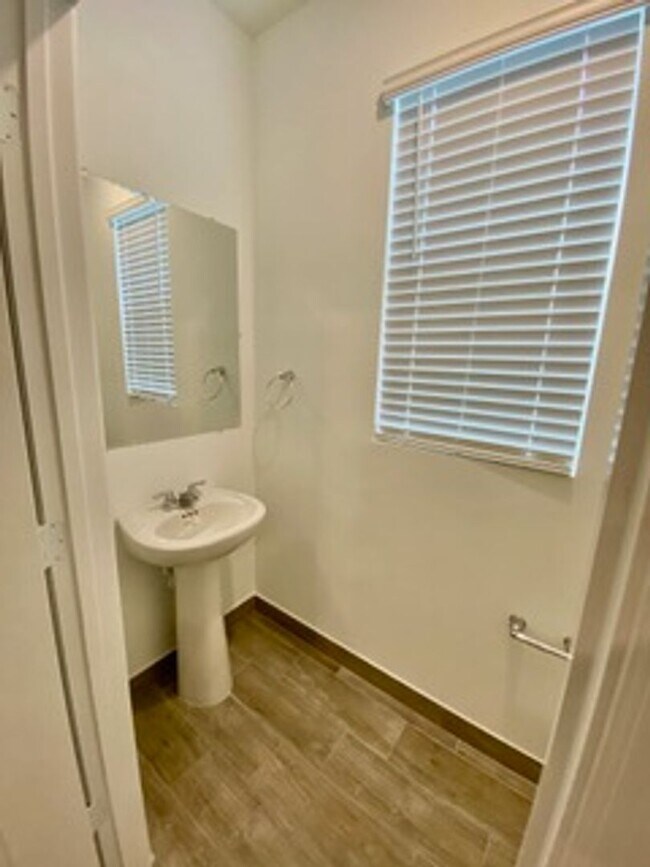 Building Photo - Brand new Townhome centrally located in La...