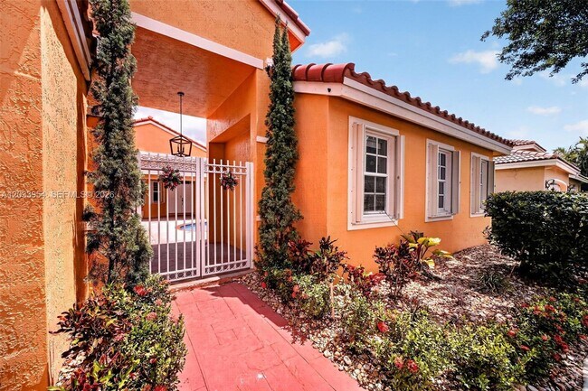 Building Photo - 685 SW 198th Terrace