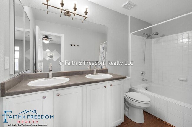 Building Photo - 8354 Freestar Way