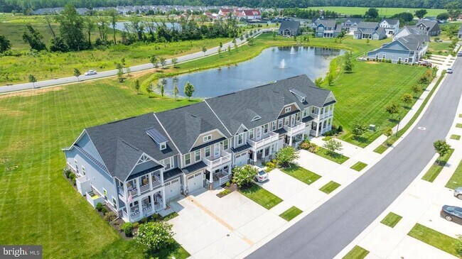 Building Photo - 33789 Freeport Dr