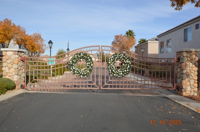 Building Photo - 6175 Tillman Crest Ave