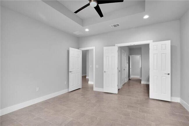 Building Photo - 9708 Evening Canopy Dr