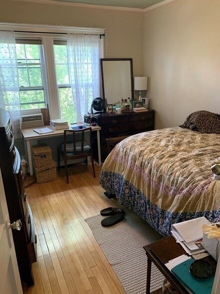 Building Photo - 215 Rawson Rd