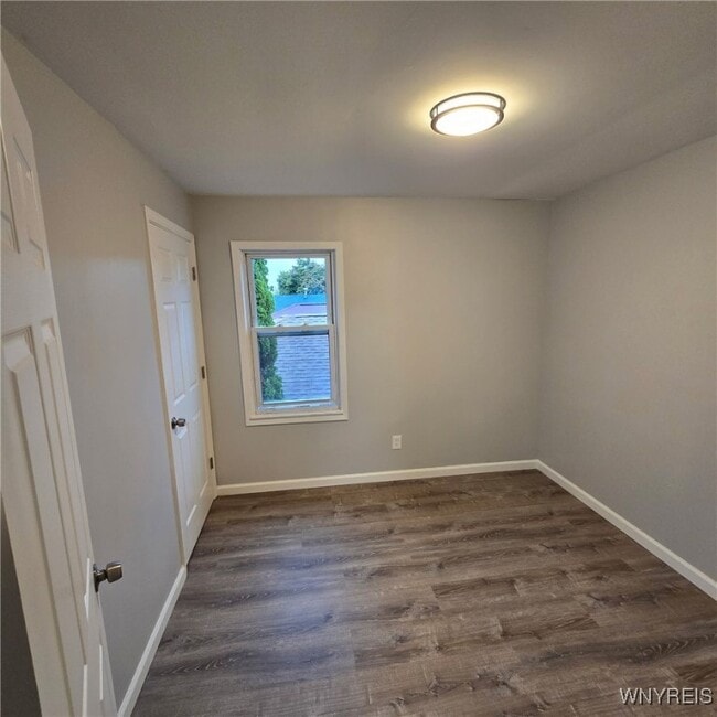 Building Photo - 3218 North Ave