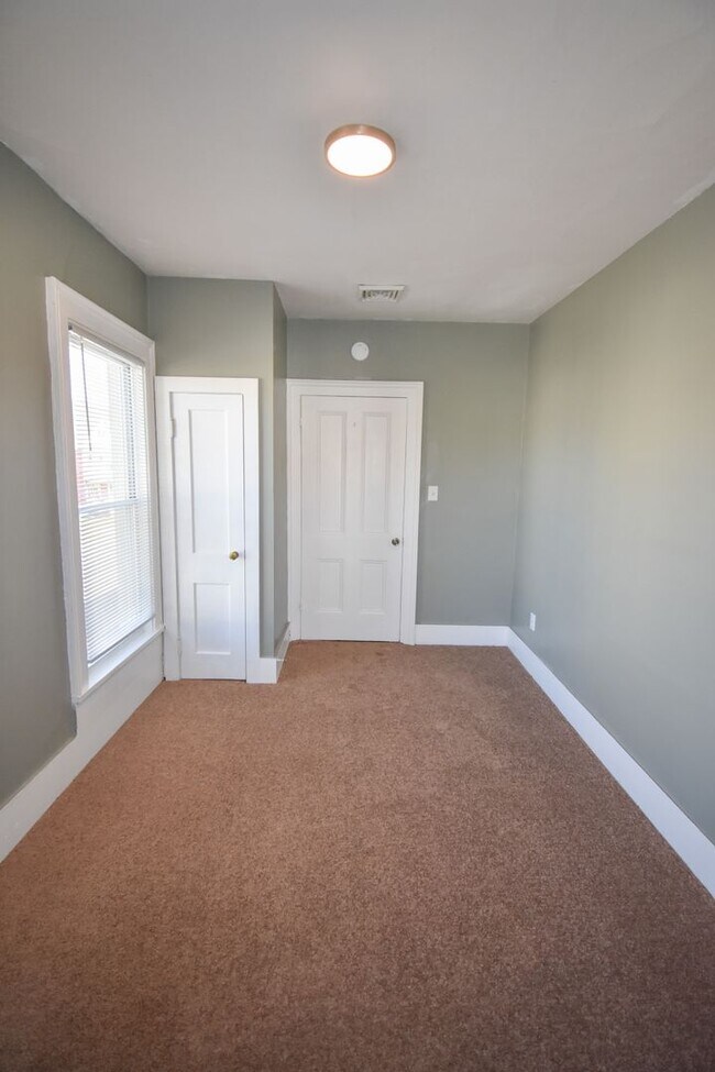 Building Photo - RCAR114-116