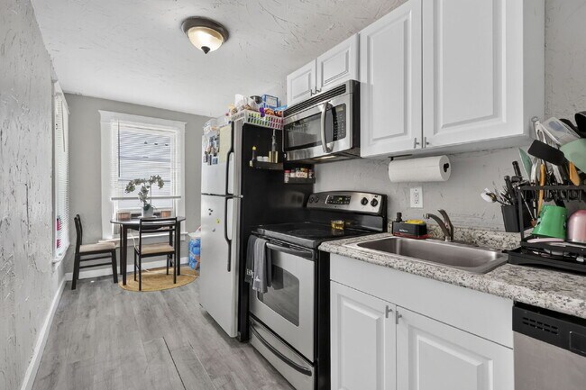 Building Photo - Cozy 1Bed/1Bath Rental in Lake Worth Beach