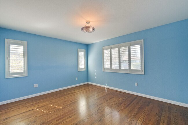 Building Photo - Wow! What a Great Home! Available Soon!