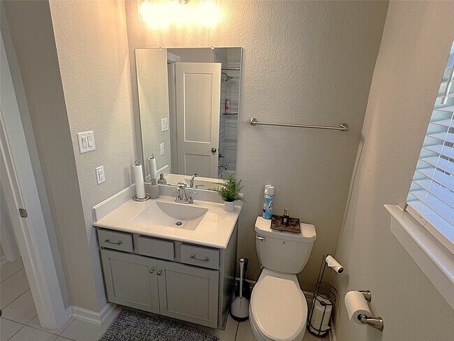 Building Photo - 16303 Tawny Emperor Dr