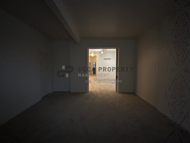Building Photo - 3824 Shenandoah Ave
