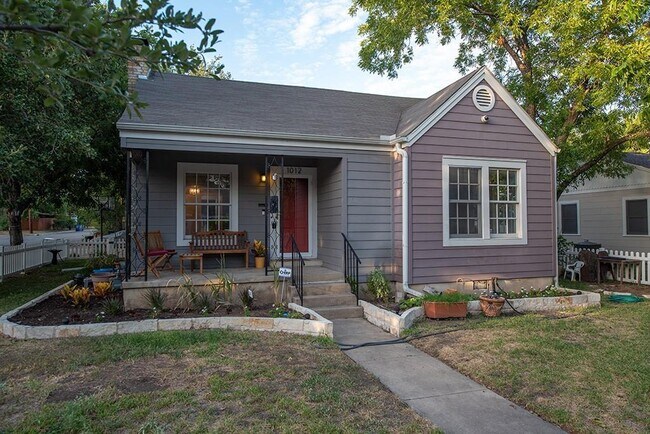 Primary Photo - 1012 E 44th St
