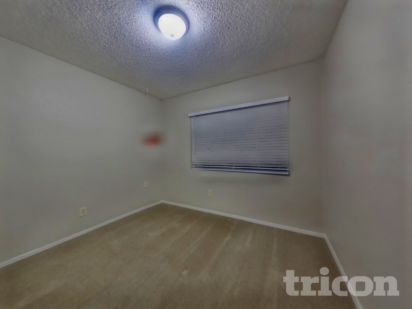 Building Photo - 8621 W Willow Ave