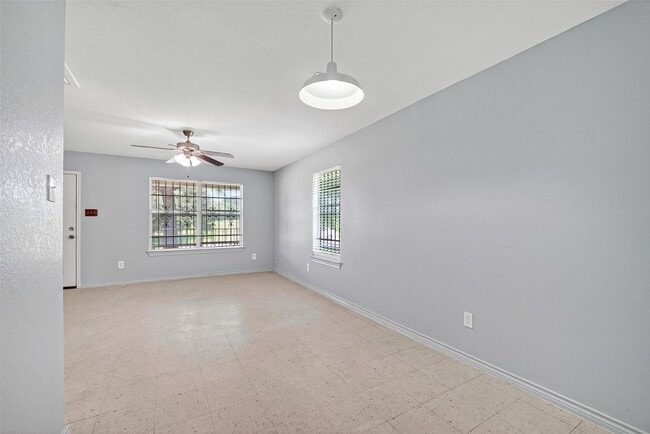 Building Photo - 11411 Roandale Dr