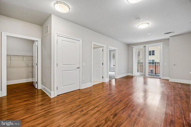 Building Photo - 500 Garden Park Blvd