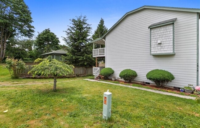 Building Photo - 4 Bed 3Bath Beautiful Single-family House ...