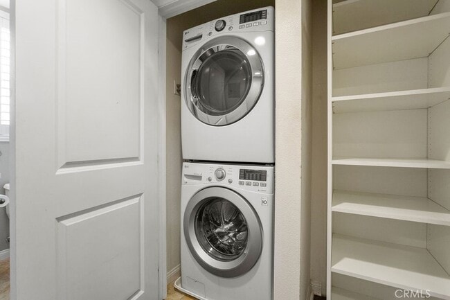 Building Photo - 84 Meridian Dr