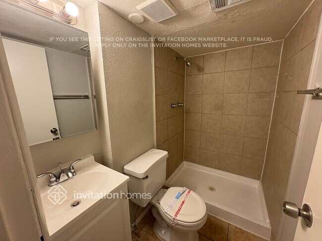 Building Photo - 10240 Benton St