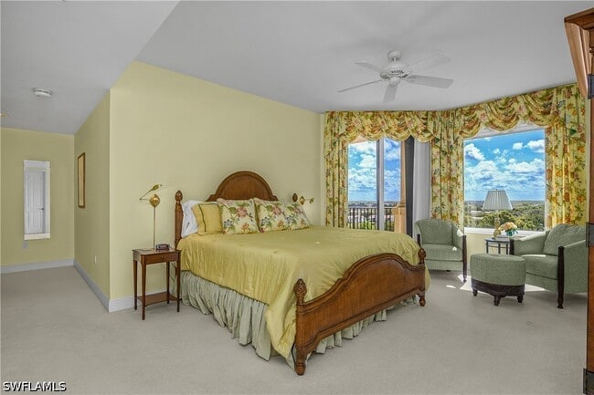 Building Photo - 8787 Bay Colony Dr