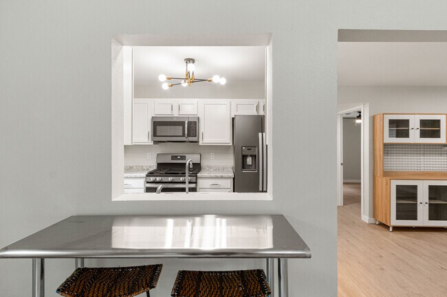 Building Photo - 1688 S Aurora Ln