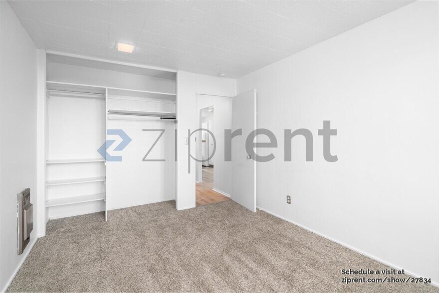 Building Photo - 2745 NW Pettygrove St