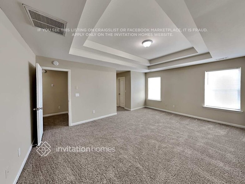 Building Photo - 235 Lakeside Point