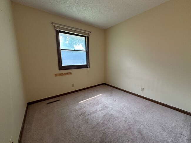 Building Photo - Allendale Duplex