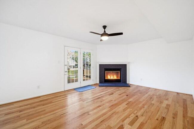 Building Photo - 1600 Old Brook Rd