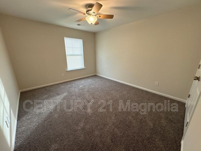 Building Photo - 815 Delta Ln