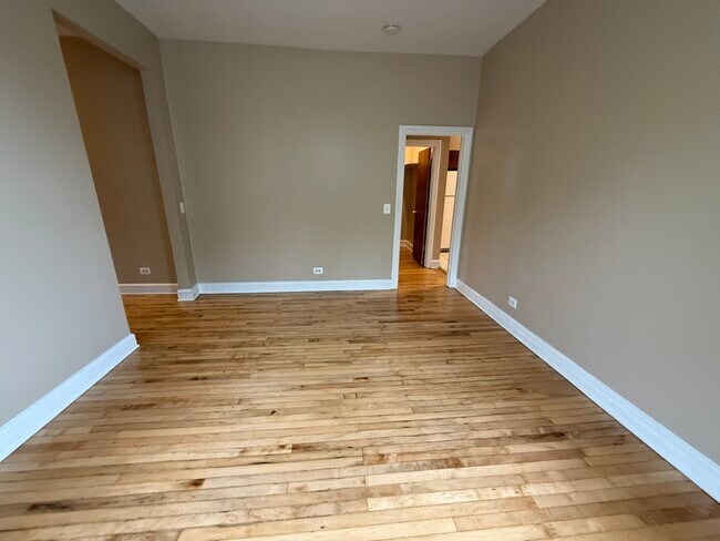 Building Photo - 1239 S Spaulding Ave