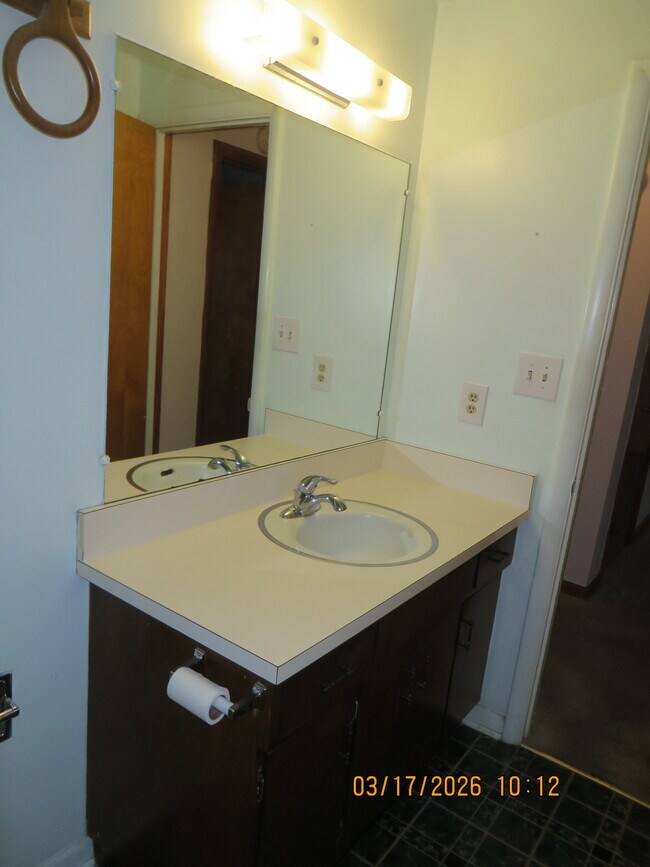 Building Photo - 4222 Mellen Dr