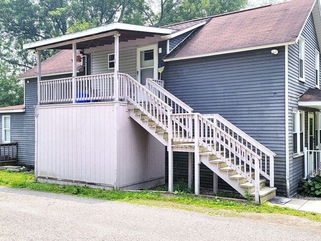 Building Photo - 883 Josephine Ave