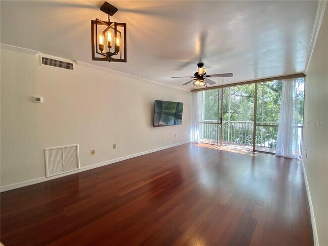 Building Photo - 1100 Delaney Ave
