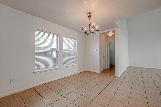 Building Photo - 7127 Sedona Ct