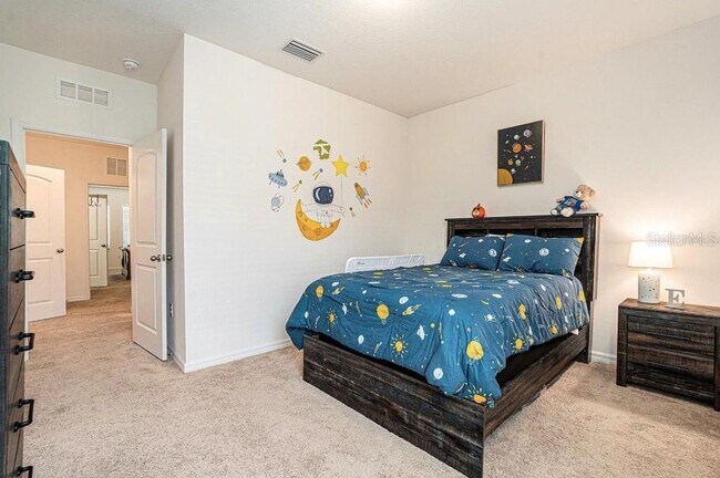 Building Photo - 5521 Yellowfin Ct