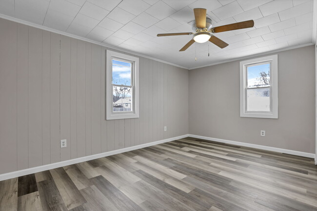 Building Photo - 1110 Fairwood Ave