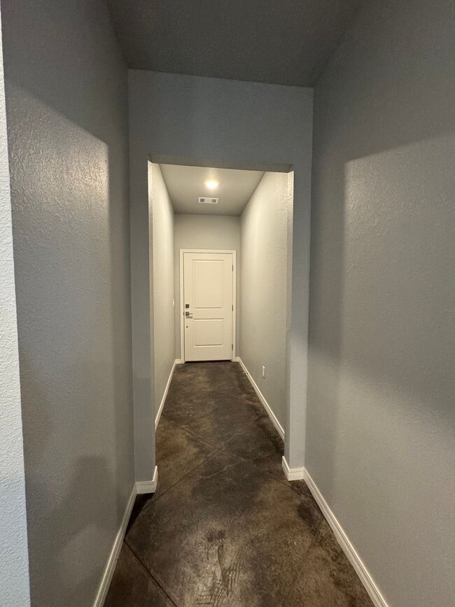 Building Photo - New Construction 3/2/2 in Glendale!!!! AHS...