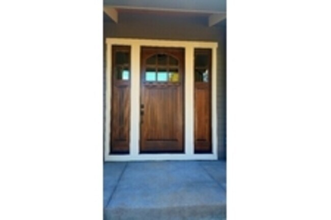 Building Photo - 286 D Ave