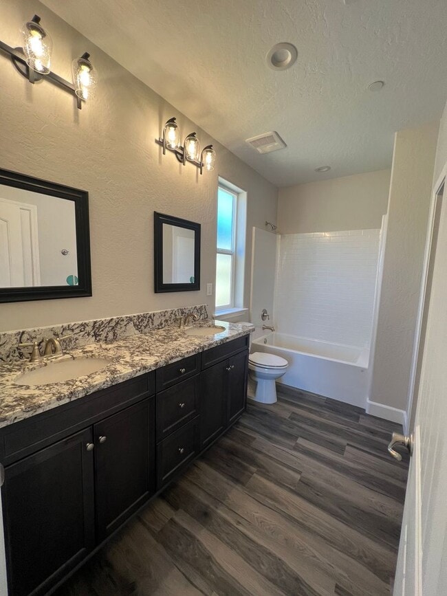 Building Photo - "Modern & Energy-Efficient 3BR/2BA Home with Solar - Perfect for Families!"