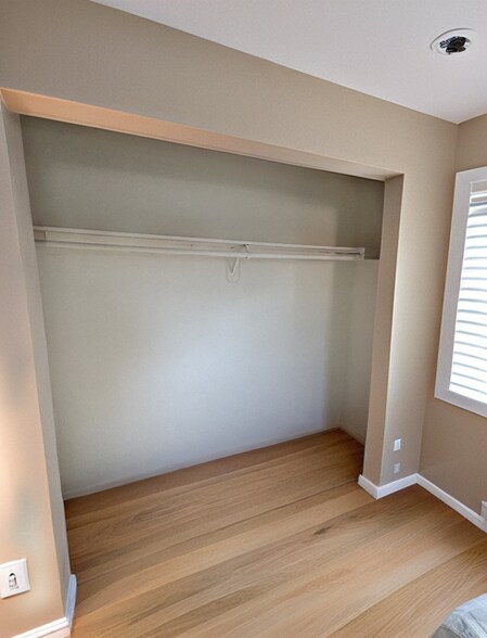 Building Photo - 149 New York Ave