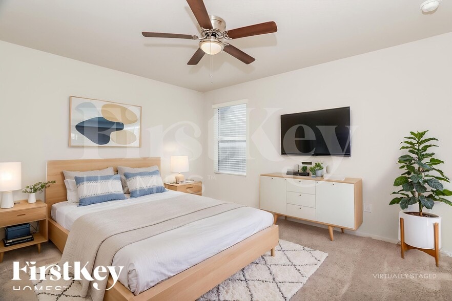 Building Photo - 14030 Silos Meadows