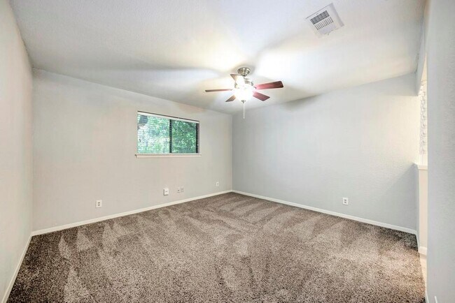 Building Photo - 1501 Terrapin Ct