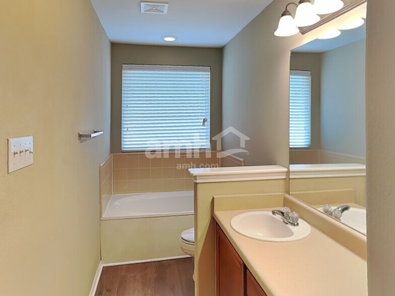 Building Photo - 109 Cowboy Trail