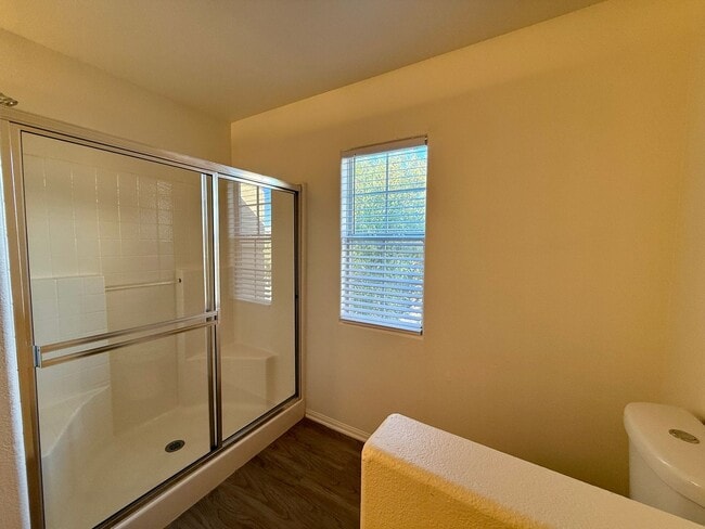 Building Photo - Charming Home in Henderson!