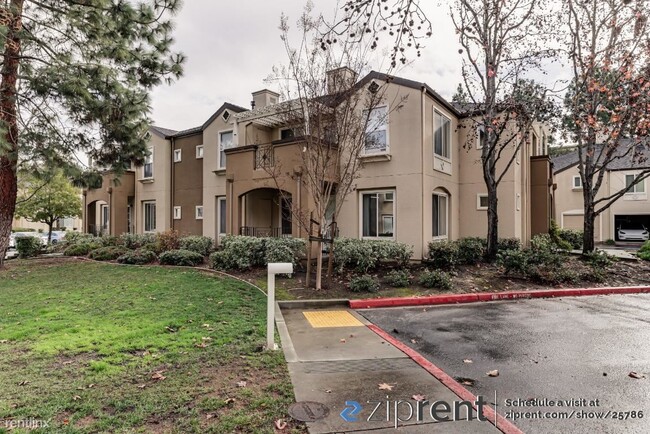 Primary Photo - 2 br, 2 bath Condo - 821 Printempo Pl, San...