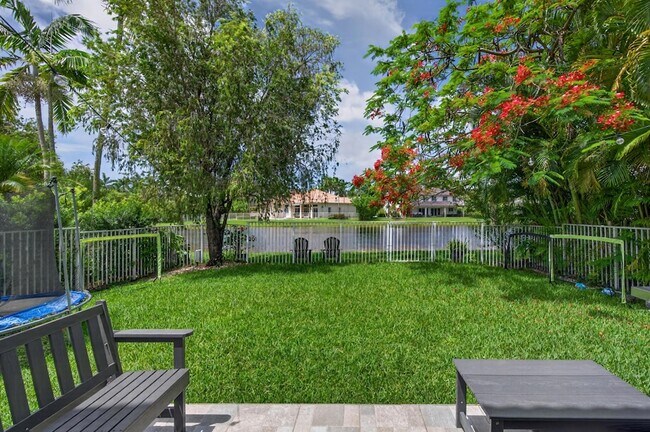 Building Photo - 1374 Canary Island Dr