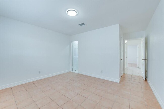 Building Photo - 2413 Woodgate St
