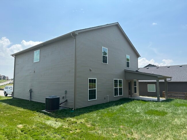 Building Photo - 129 Kirkstall Wy