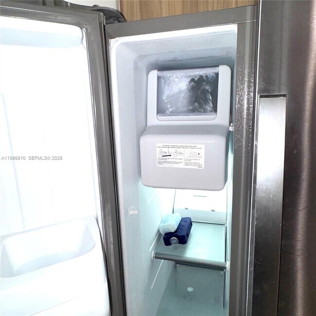 Building Photo - 600 NE 36th St