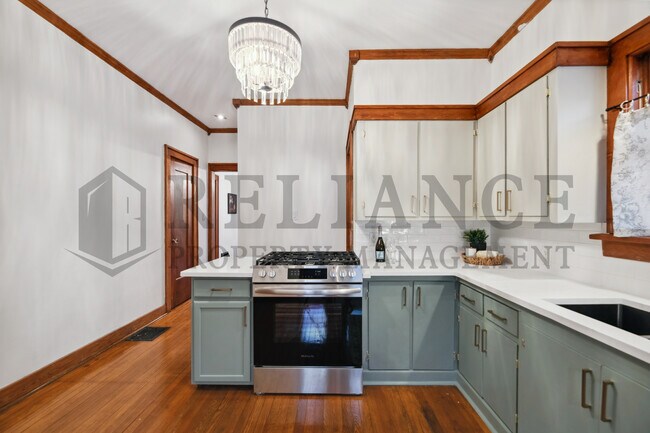 Building Photo - 236 N Holyoke St